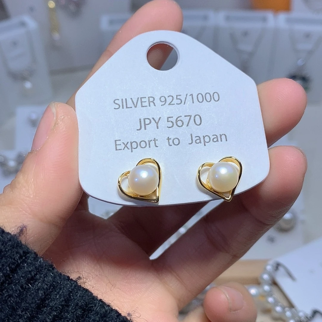 淡水珍珠耳饰未镶嵌