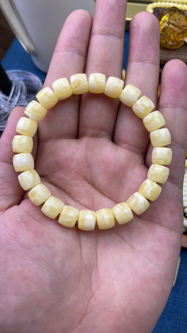 蜜蜡俄料老型直切瓷白虎皮纹