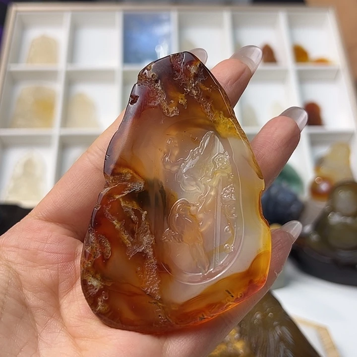 玛瑙/玉髓颈饰合金