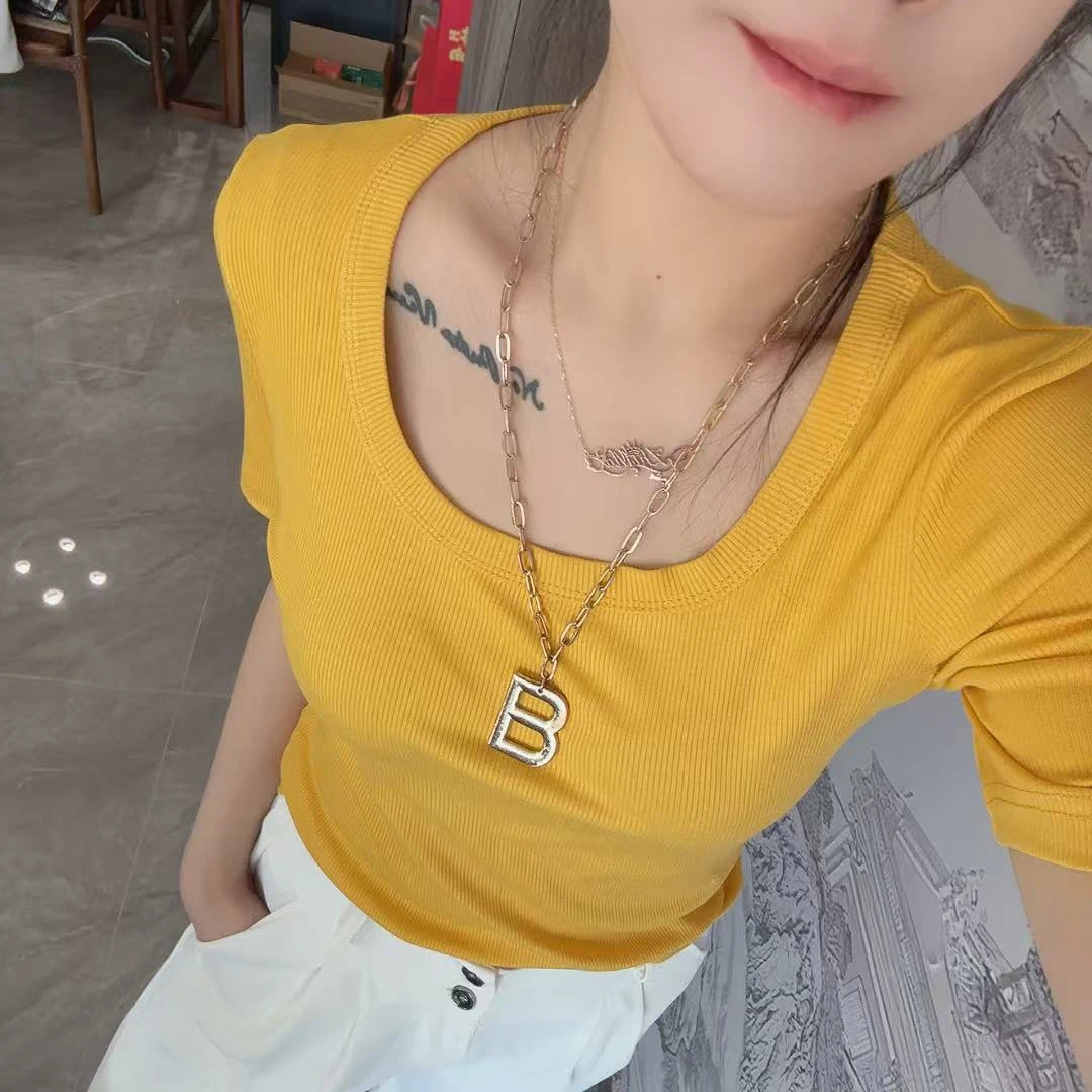 8016 螺纹气质显瘦上衣