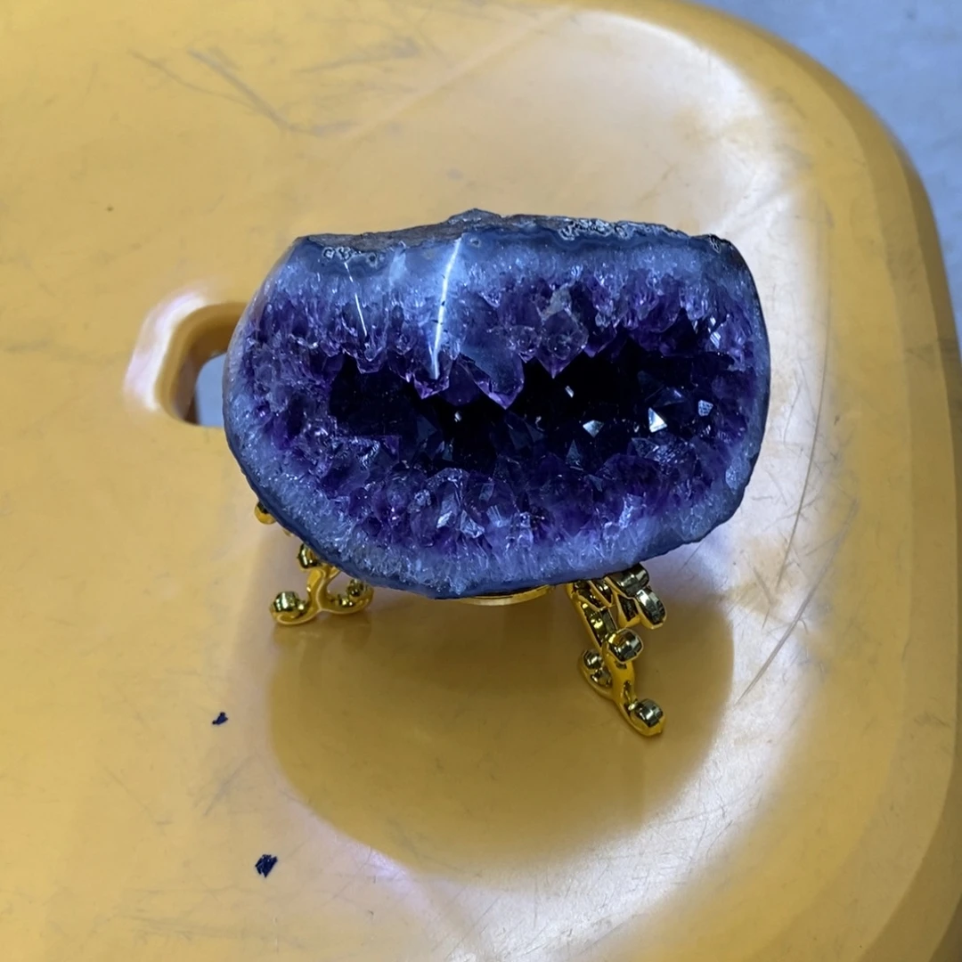 何***9未镶嵌紫晶大型摆件（非配饰）小葛