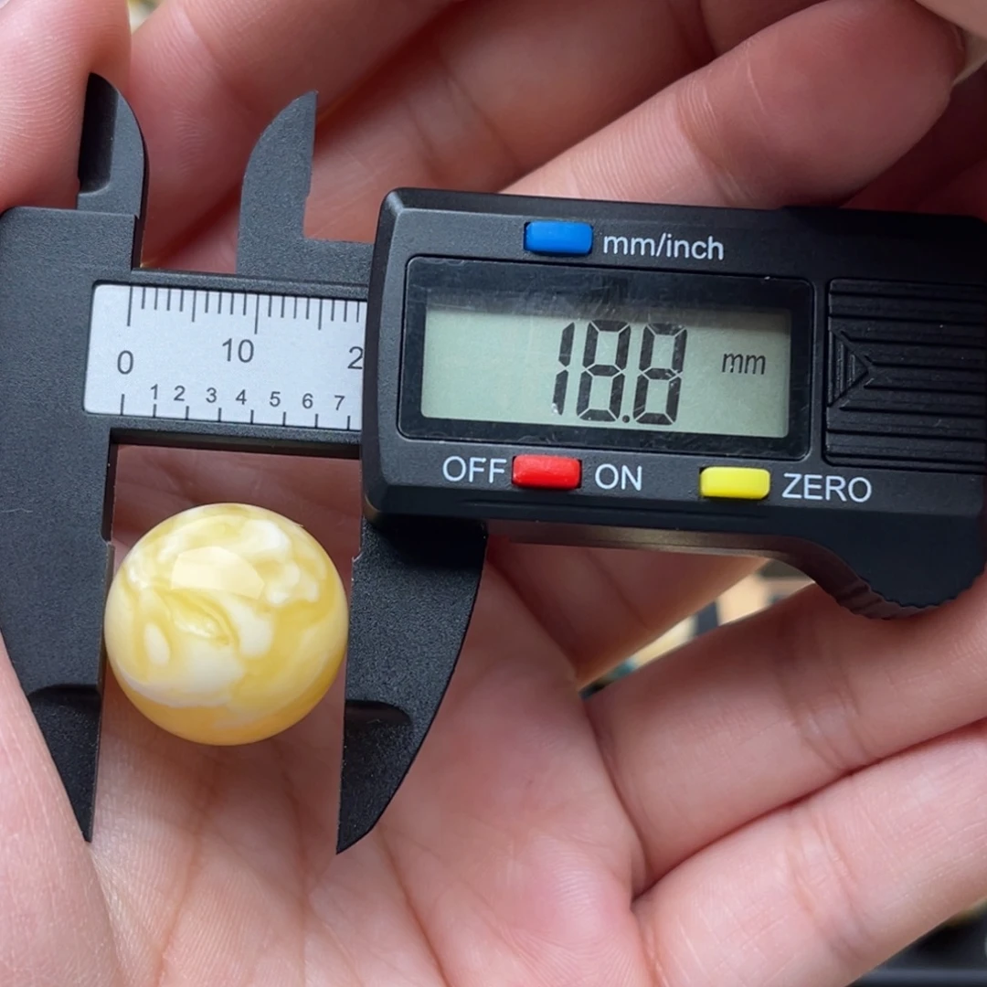 琥珀未镶嵌裸石蜜蜡圆珠梦微瑕