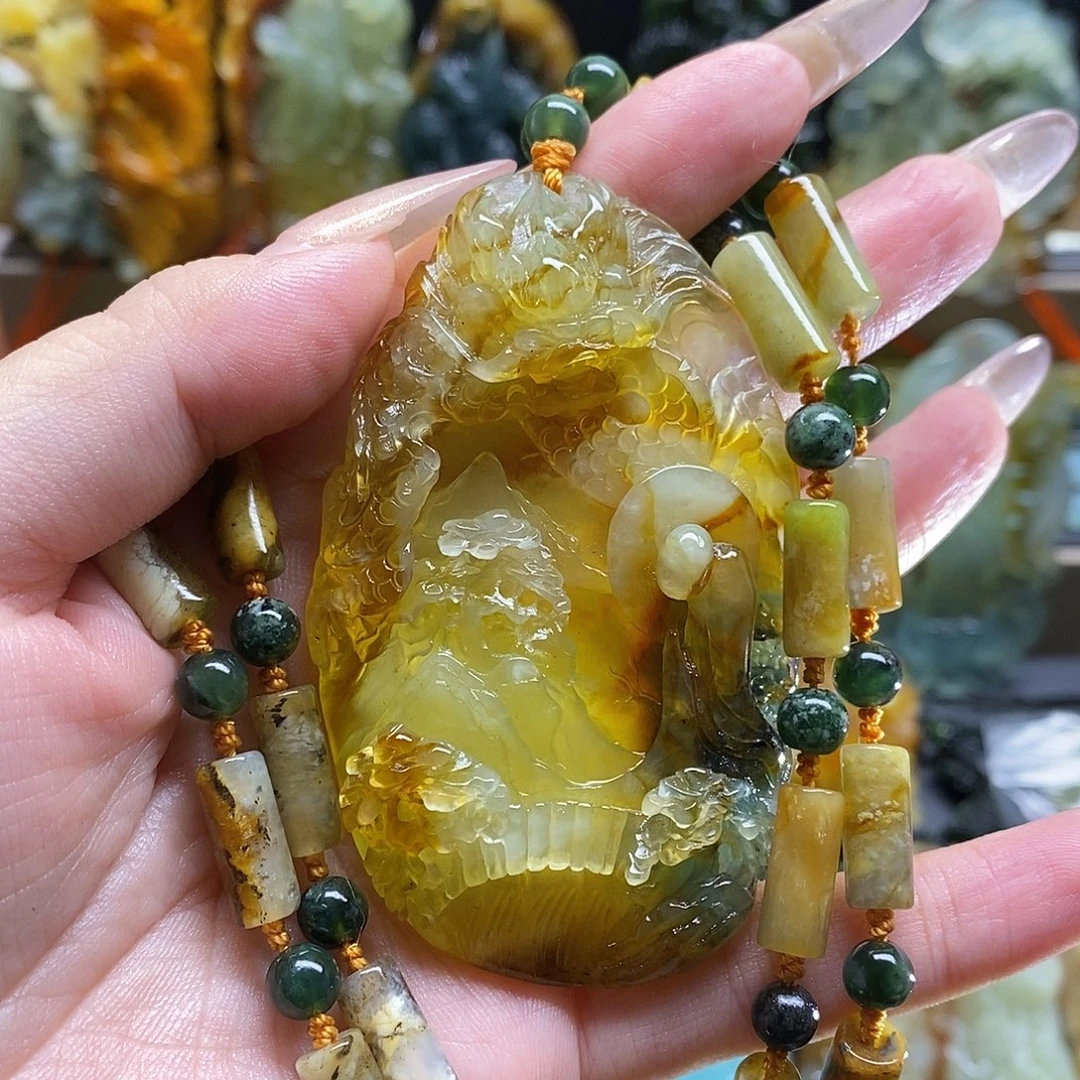 蛇纹石玉未镶嵌颈饰