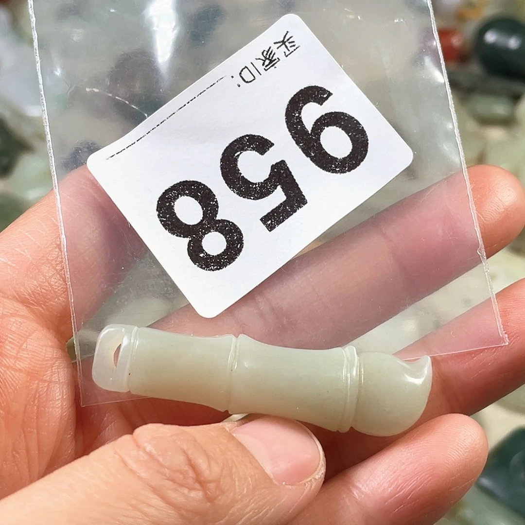 和田玉（糖玉）颈饰未镶嵌