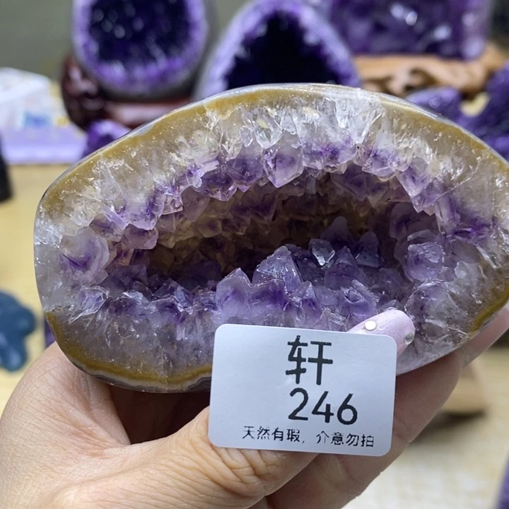 未镶嵌紫晶大型摆件（非配饰）