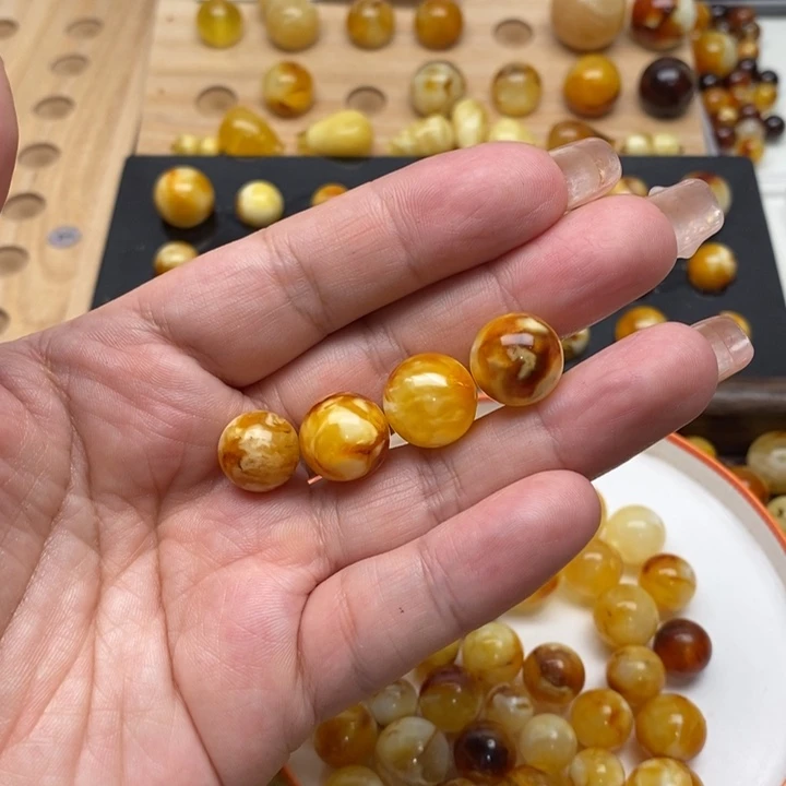 漫***匆蜜蜡未镶嵌裸石蜜蜡