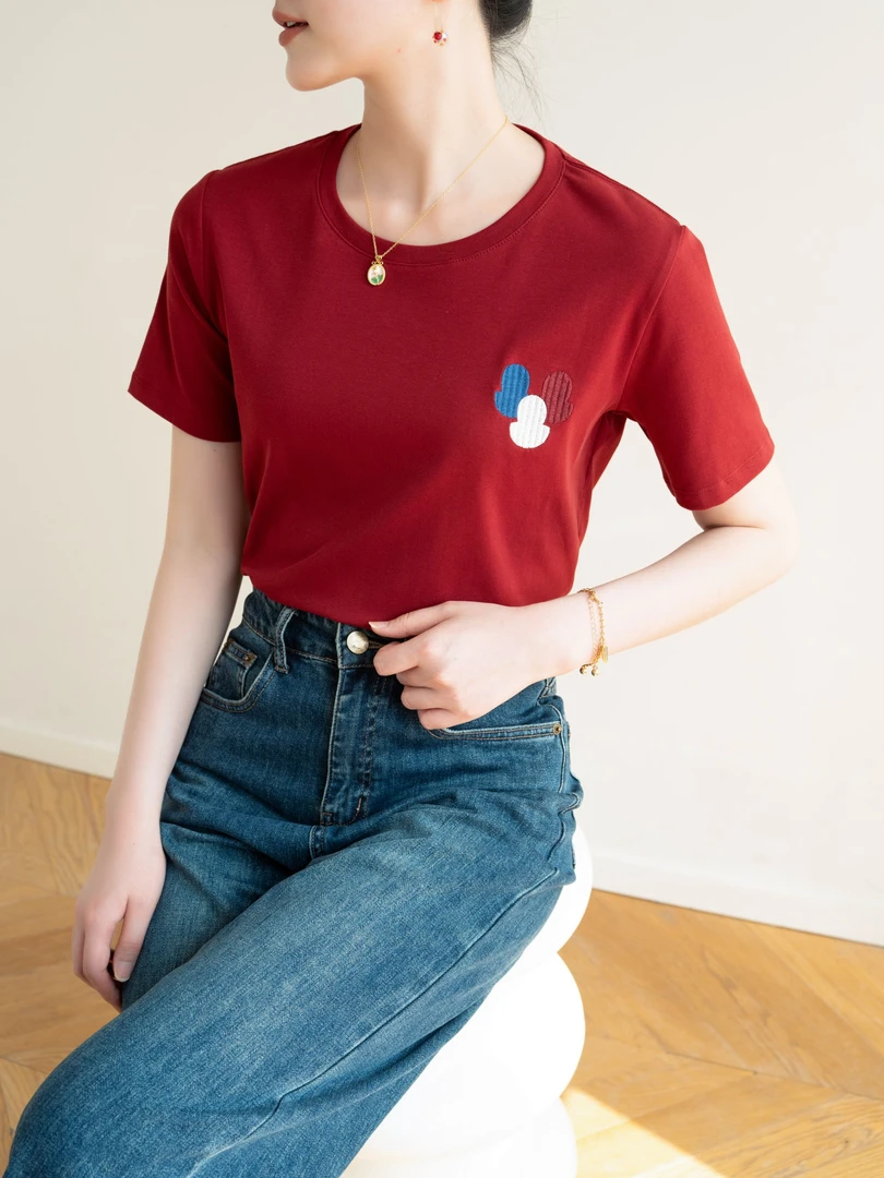 2025夏季休闲时尚果酱红百搭简约款式圆领微宽松短袖t恤女BK-1