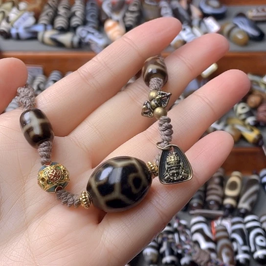 未镶嵌颈饰玛瑙/玉髓