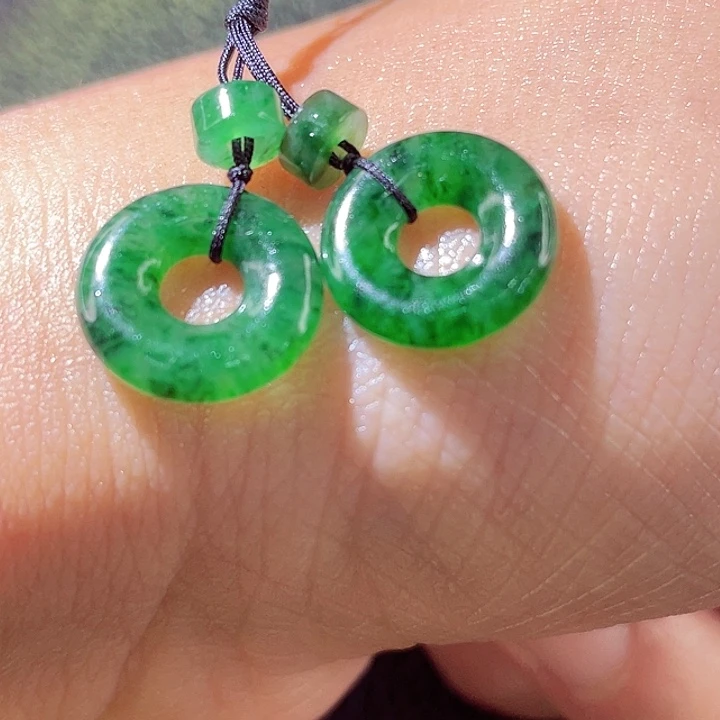 未镶嵌定制翡翠翡翠