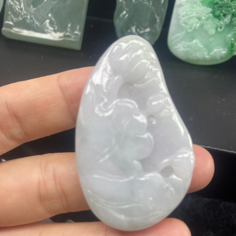 天然缅甸A货翡翠挂件