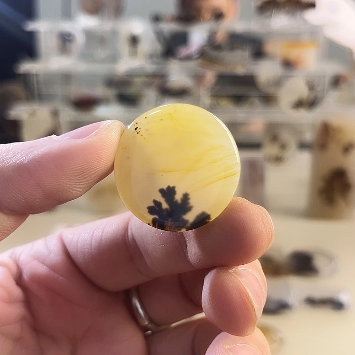 玛瑙/玉髓吊坠(不含链)未镶嵌三***里