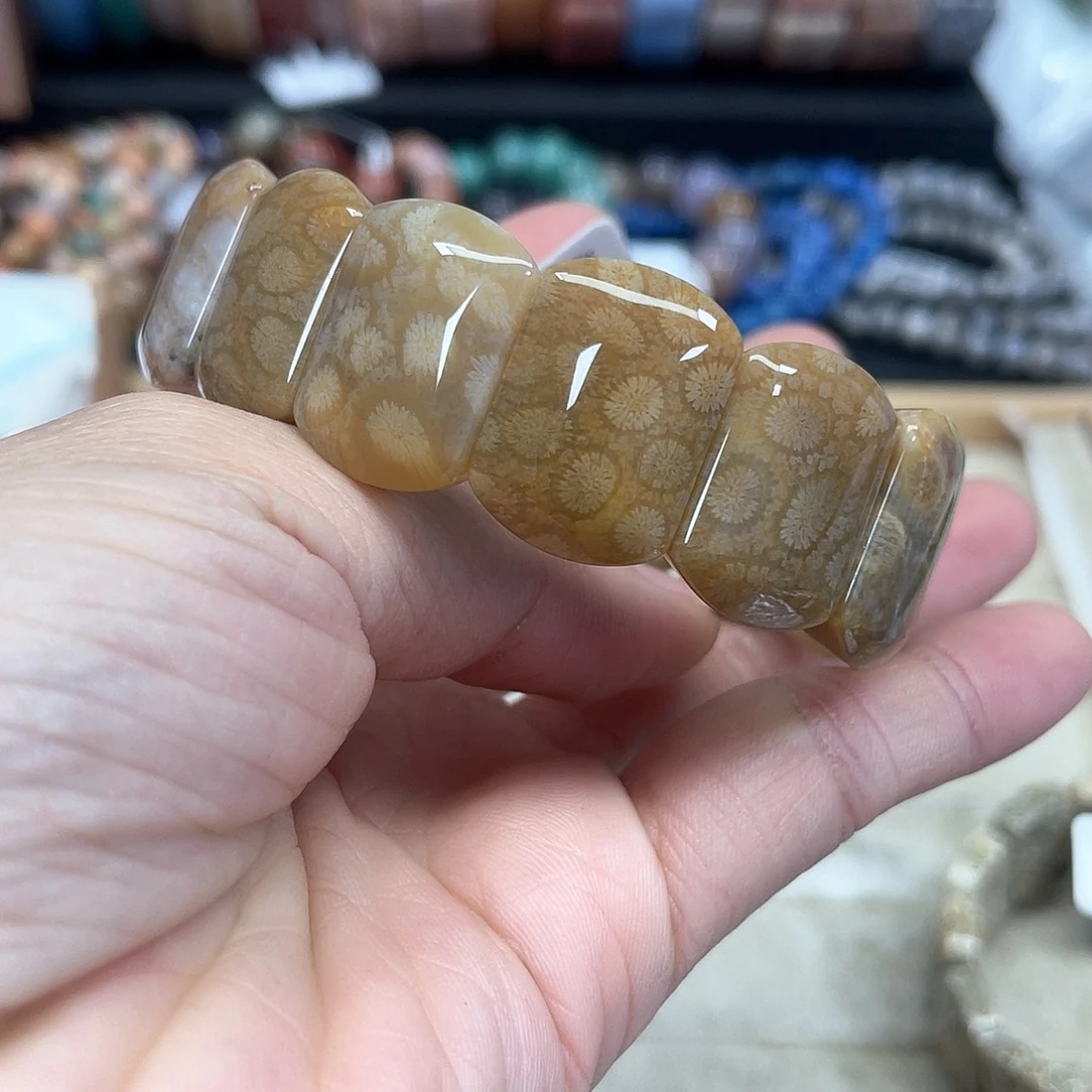 硅化珊瑚(珊瑚玉)手串未镶嵌抓****勇139
