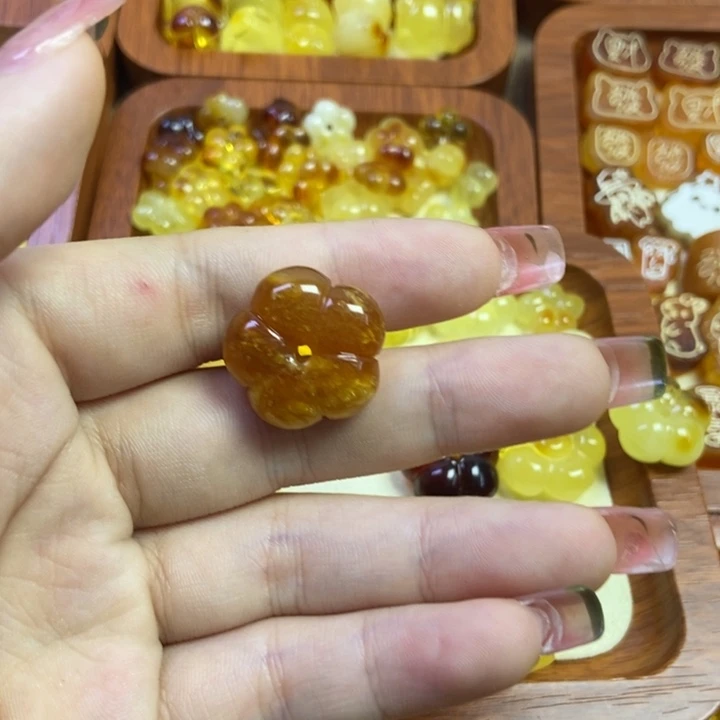 琥珀未镶嵌珠宝奇石空心花