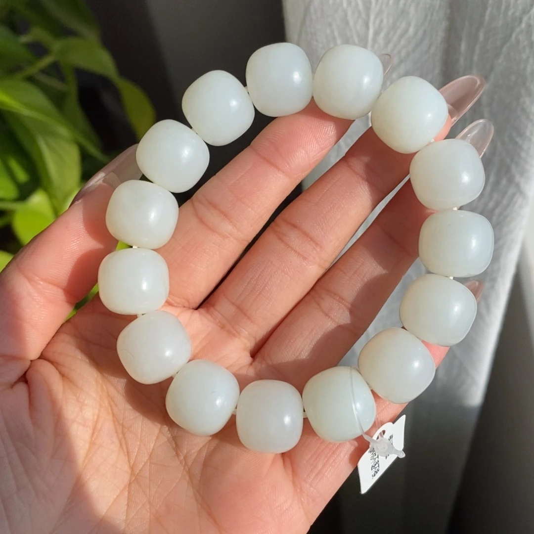 和田玉未镶嵌手串