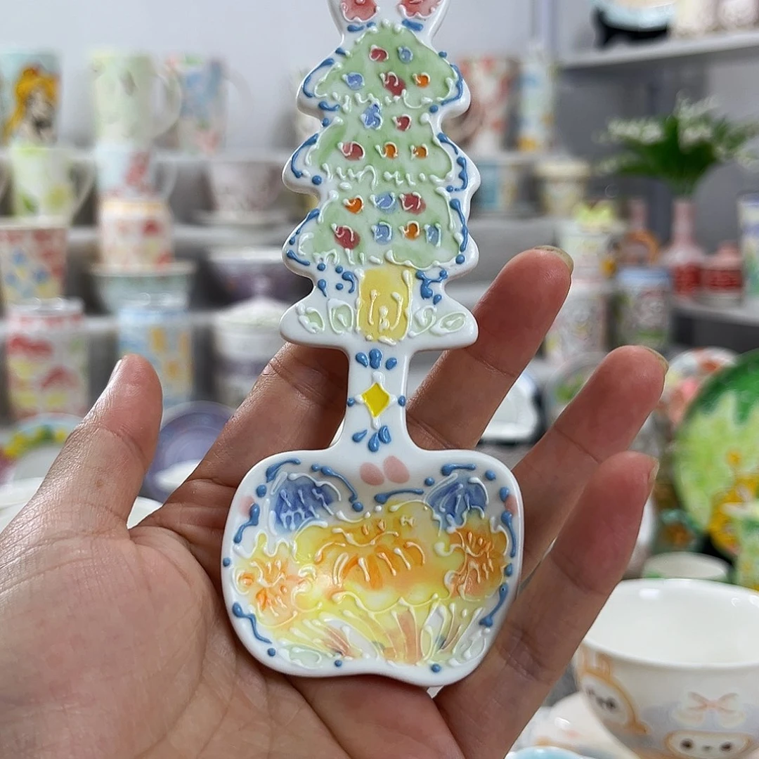 手绘高温釉下彩陶瓷