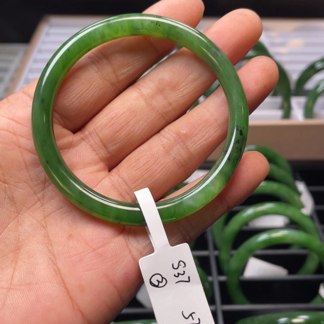 和田玉（碧玉）手镯未镶嵌