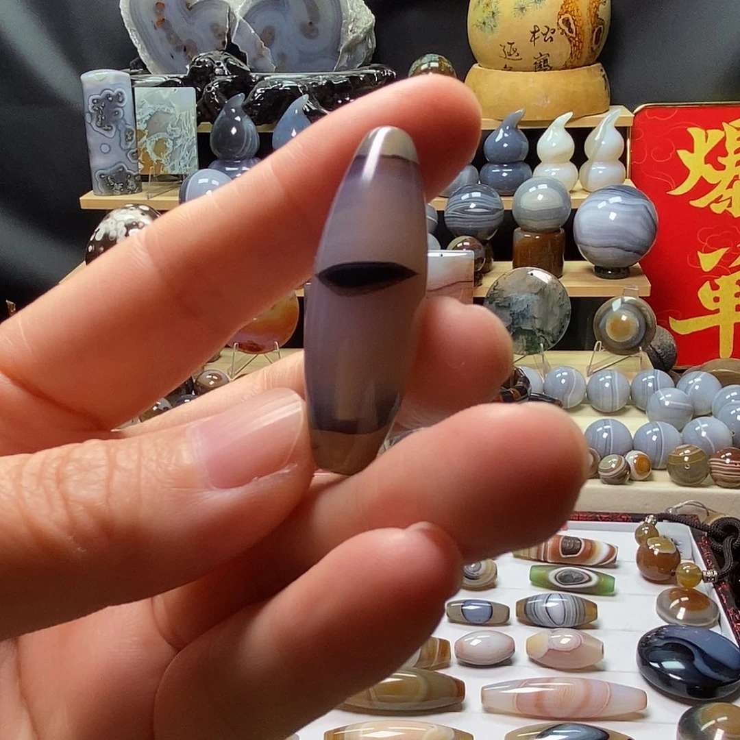 玛瑙/玉髓未镶嵌颈饰笑口常开