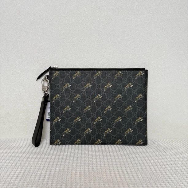 99新 GUCCI/古驰 97新5704/8004男士时尚休闲老虎印花手拿包