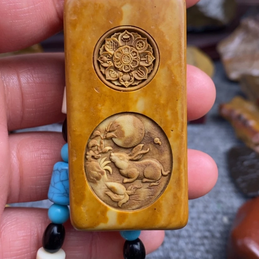 【闪购商品】原石雕刻手把件