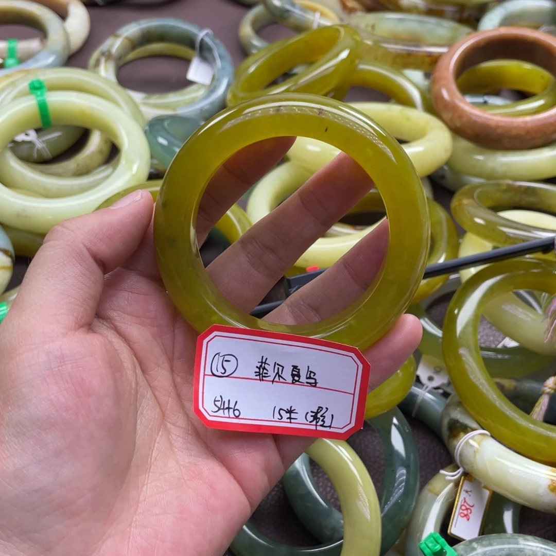 菲***鸟蛇纹石玉未镶嵌手镯