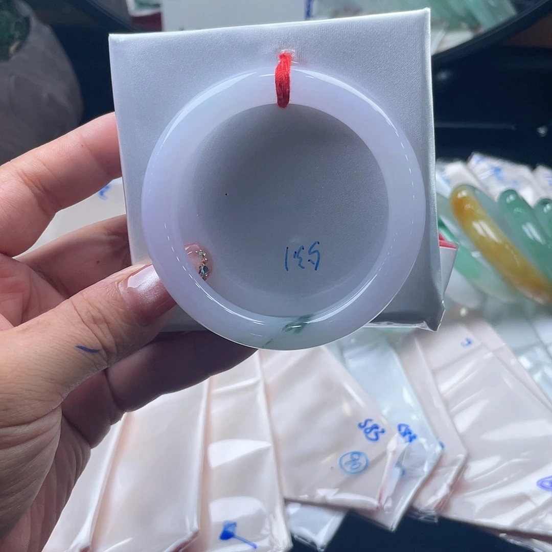 翡翠手镯未镶嵌53.1圆条