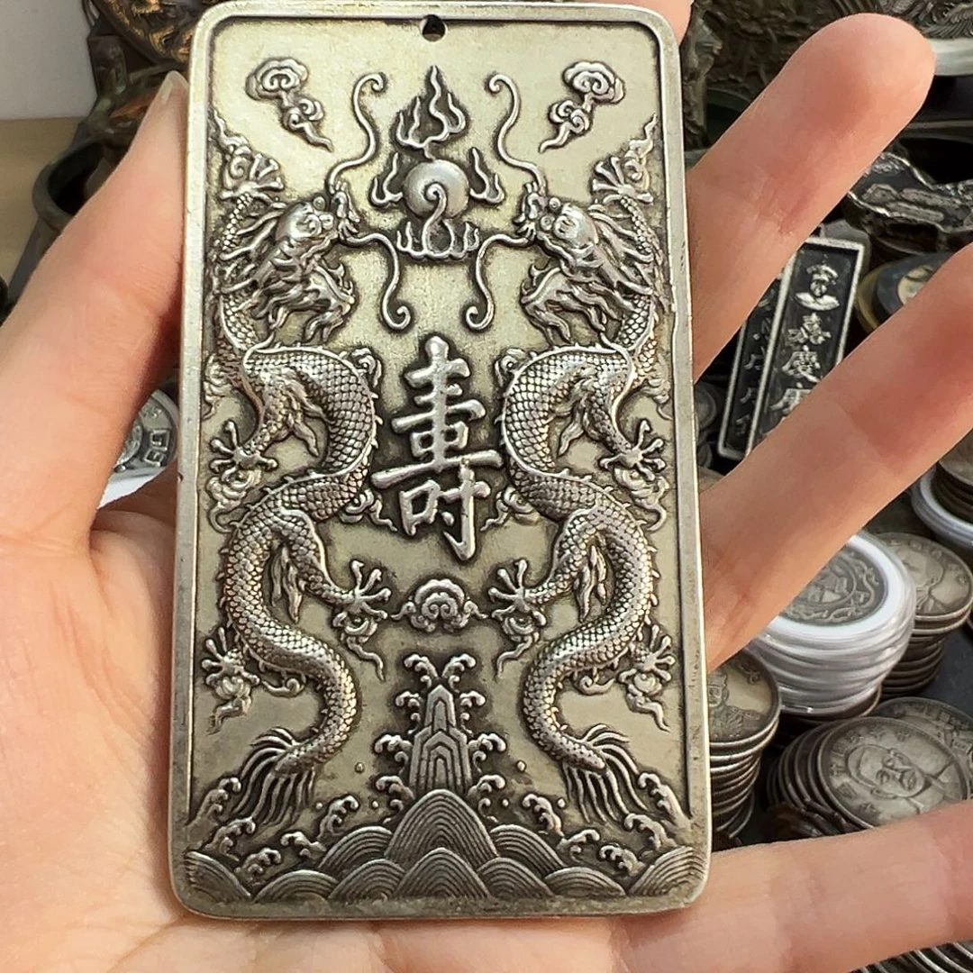 金属复古风格摆件