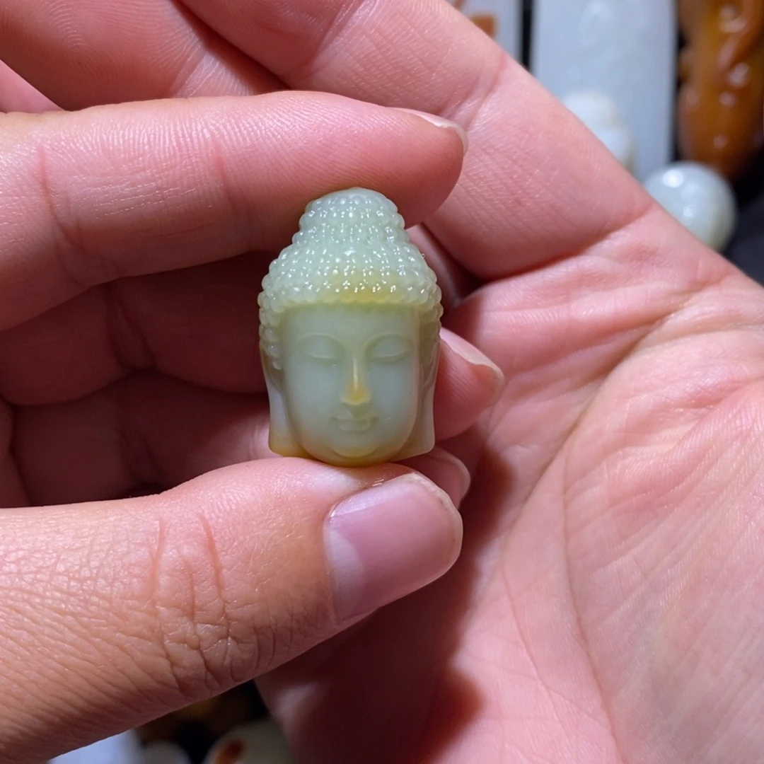 三***水和田玉未镶嵌颈饰