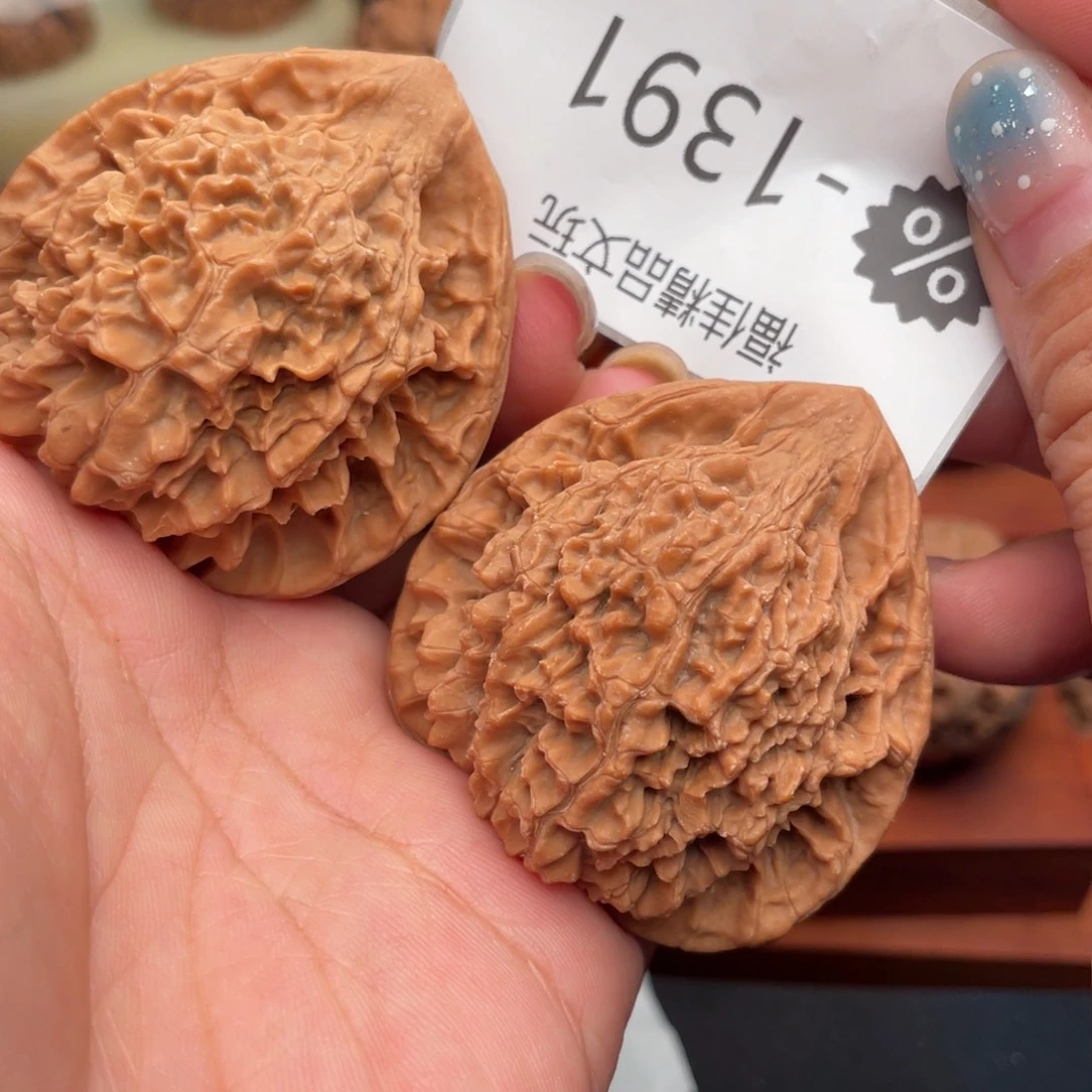 把件文玩核桃47正桃心官帽