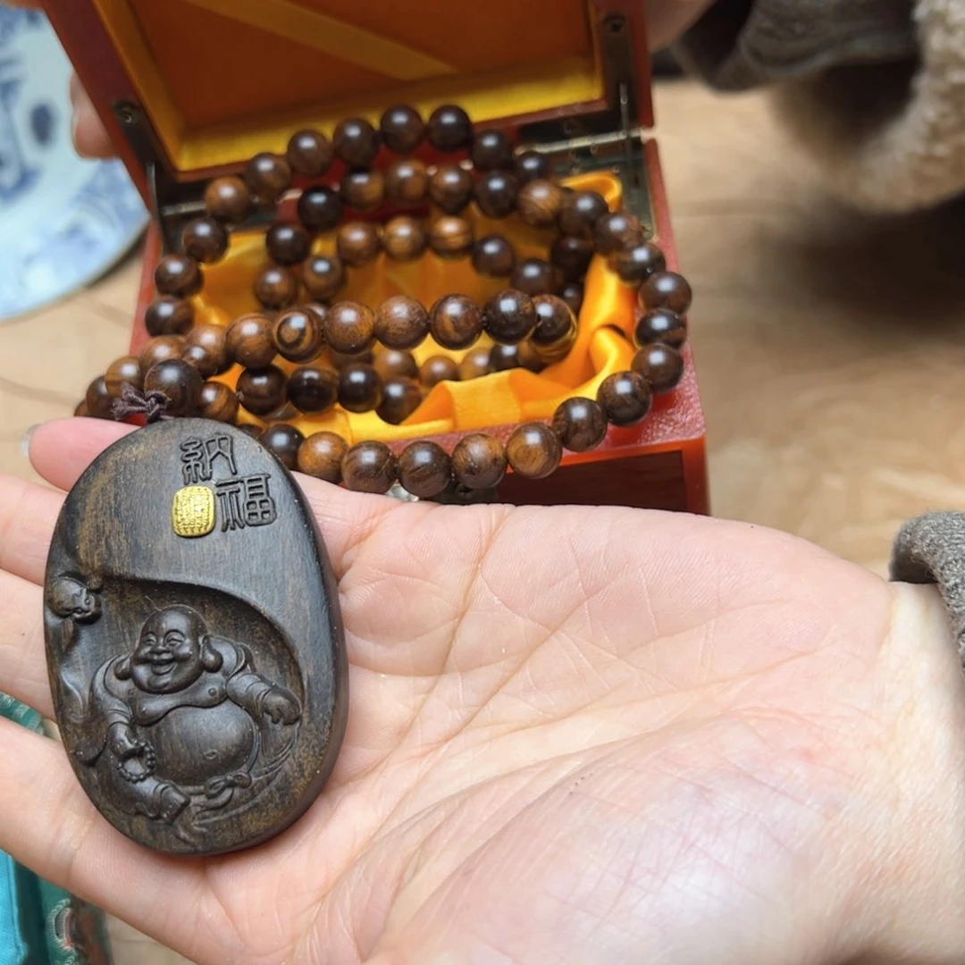 大叶紫檀（黑酸枝木类）