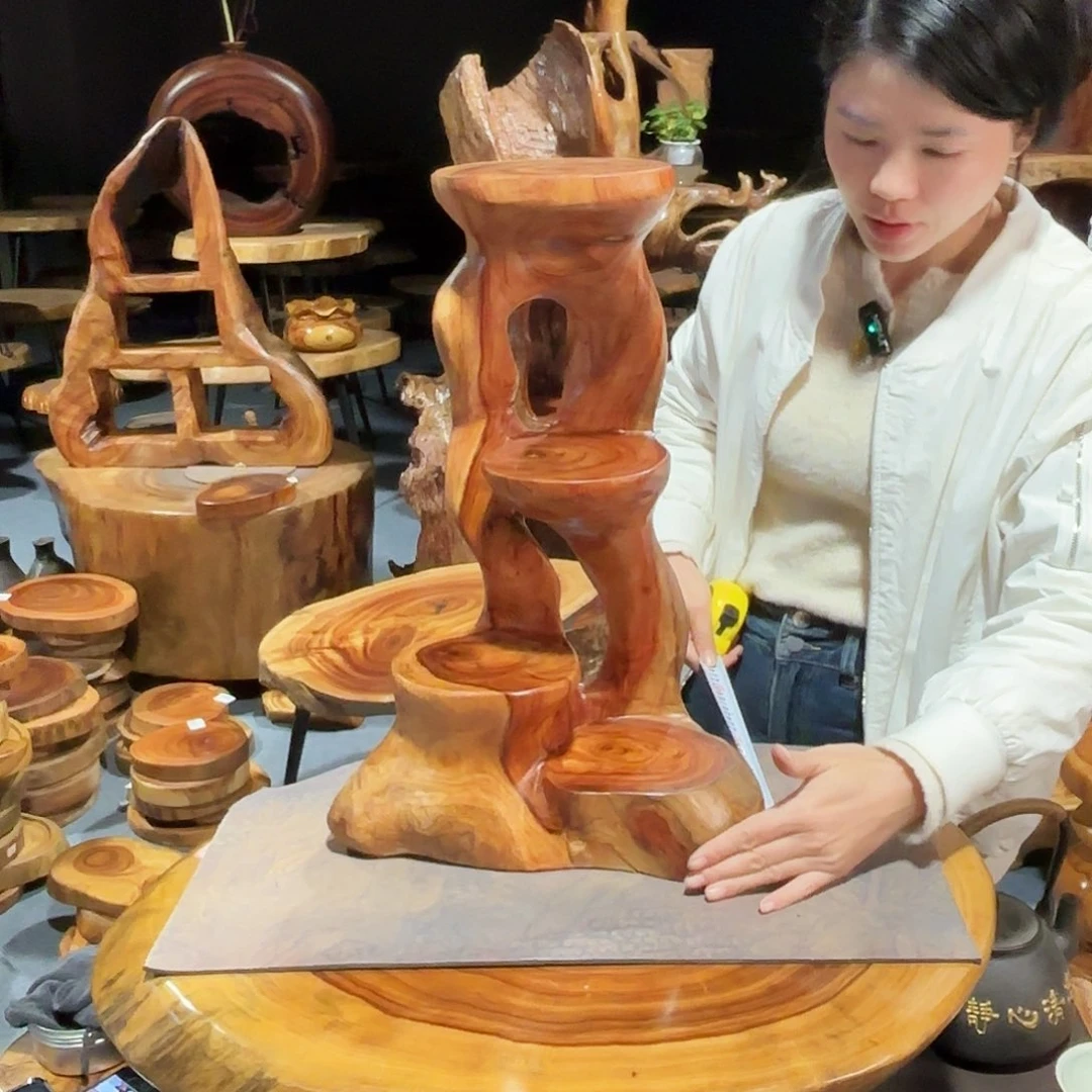 香樟木博古架33-17-48