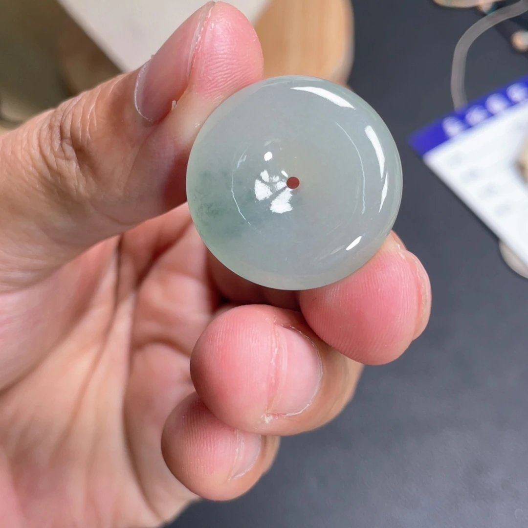 翡翠18K金镶嵌颈饰26.4+6.4