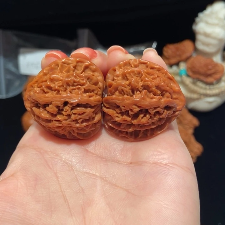 文玩核桃把件35皇冠188