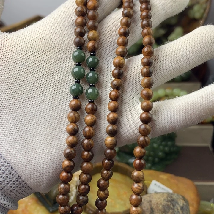 透闪石质玉把件未镶嵌