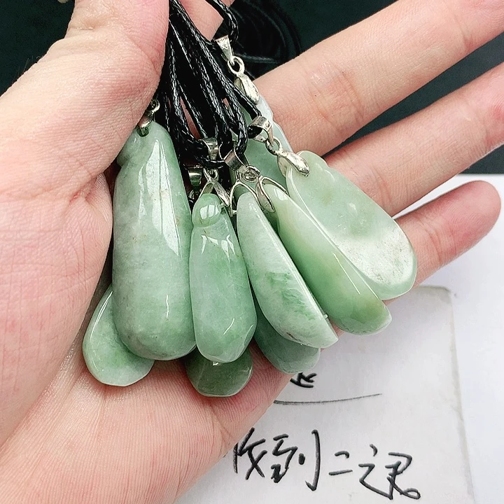翡翠手镯未镶嵌缅甸天然翡翠手镯多样性发货