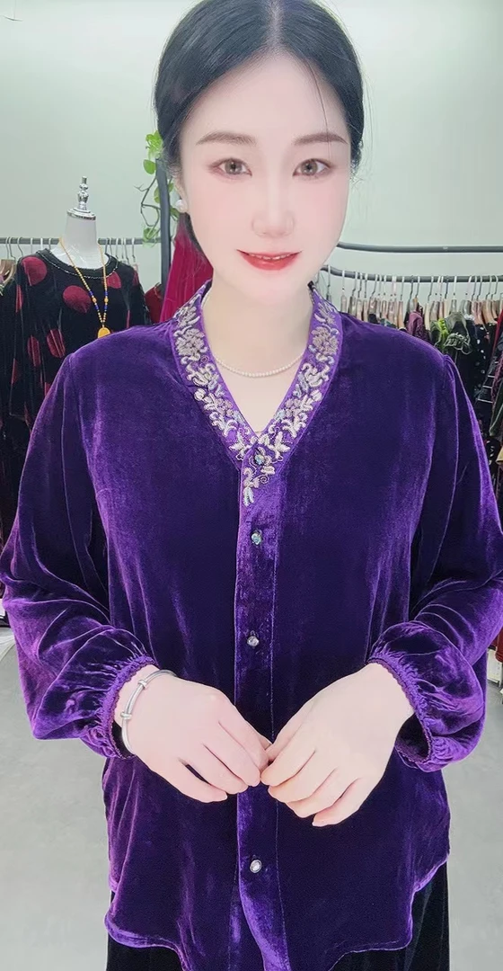 中老年桑蚕丝2257绣花v领上衣女装时尚