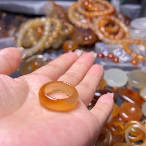 玛瑙/玉髓珠宝奇石未镶嵌雪**城001