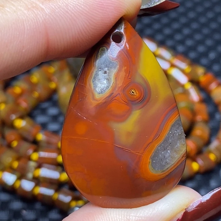 玛瑙/玉髓颈饰未镶嵌