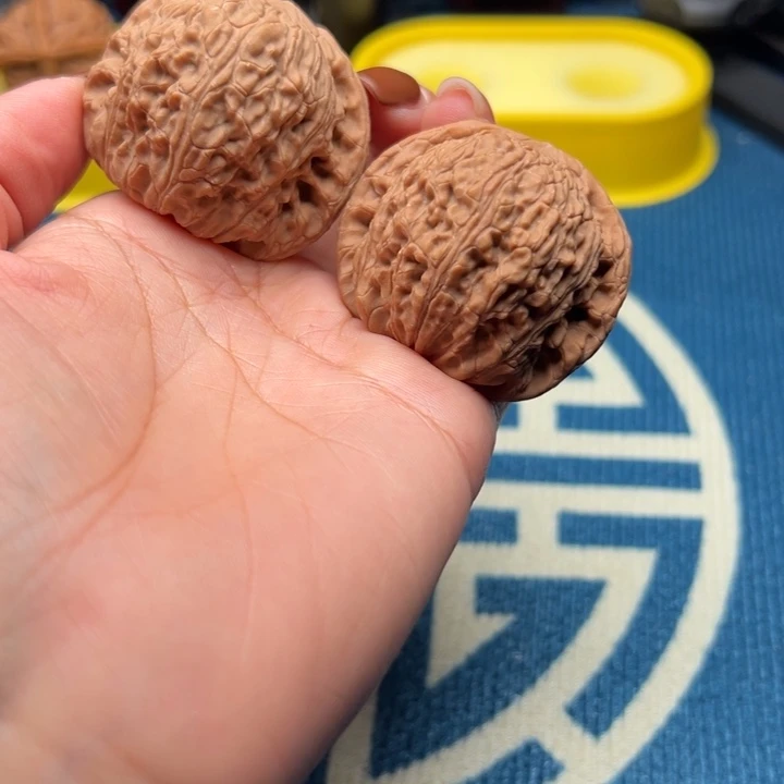 桃核吊坠文玩核桃泥鳅背