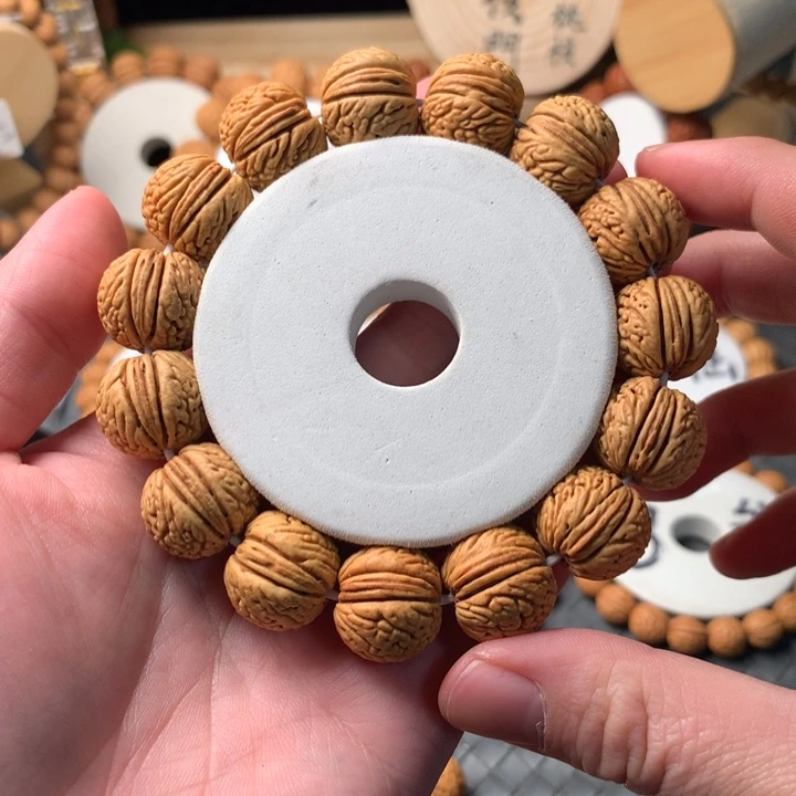 手串桃核龙鳞苹果