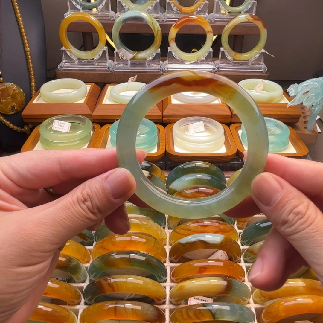 蛇纹石玉未镶嵌手镯58