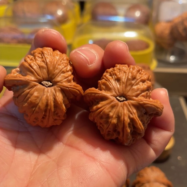 文玩核桃把件全品血麒麟40➕