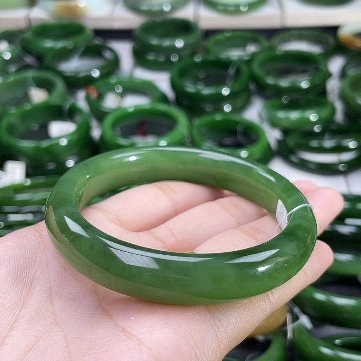 和田玉（碧玉）手镯未镶嵌