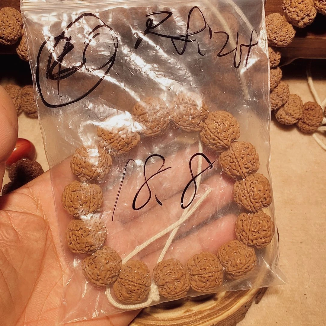 手串金刚菩提20。