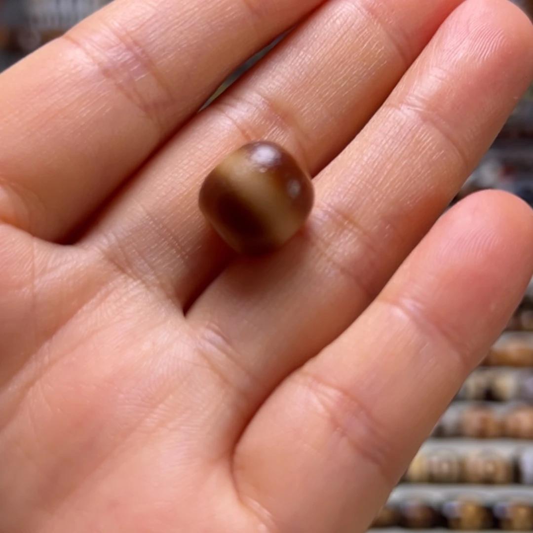 三***久玛瑙/玉髓未镶嵌颈饰