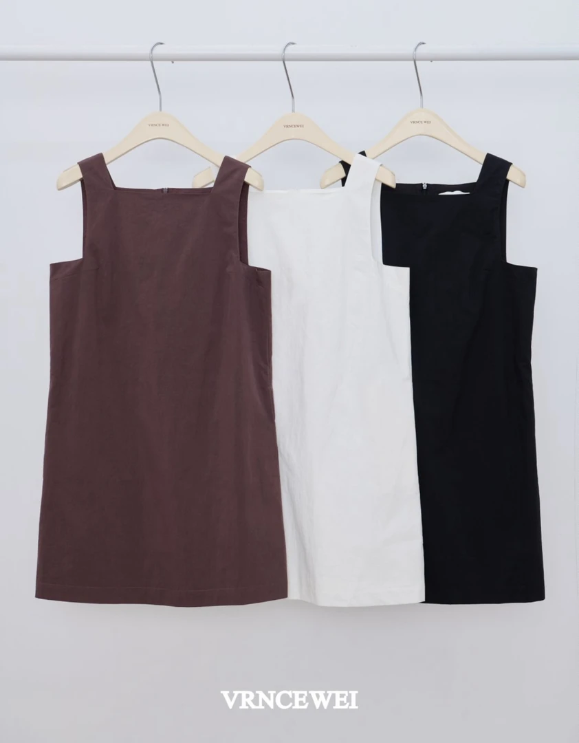 福秒-方领内搭背心（657R0020#）VRNCEWEI