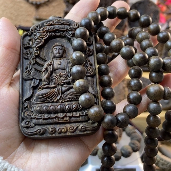 木小*?芽庄绿奇楠阿弥陀佛一套