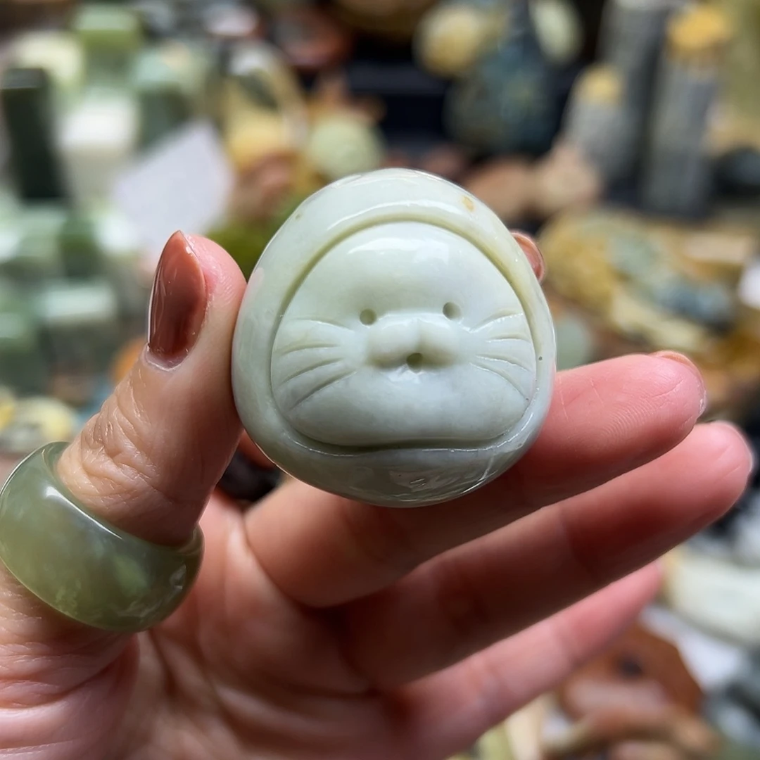 岫玉未镶嵌颈饰辽阳料猫球
