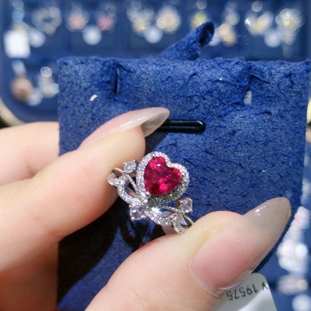 【闪购商品】铂Pt900镶嵌戒指尖晶石