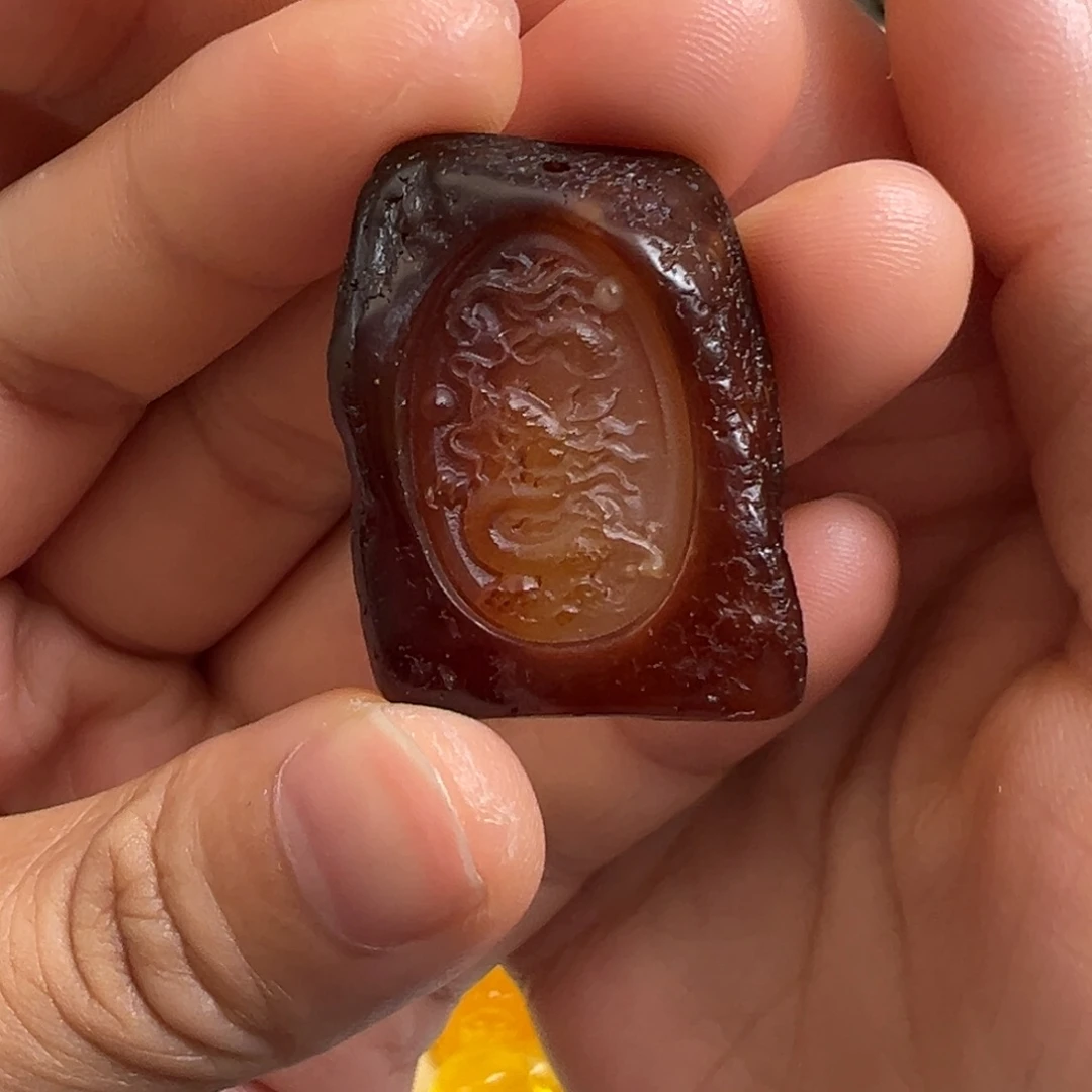 琥珀未镶嵌裸石琥珀