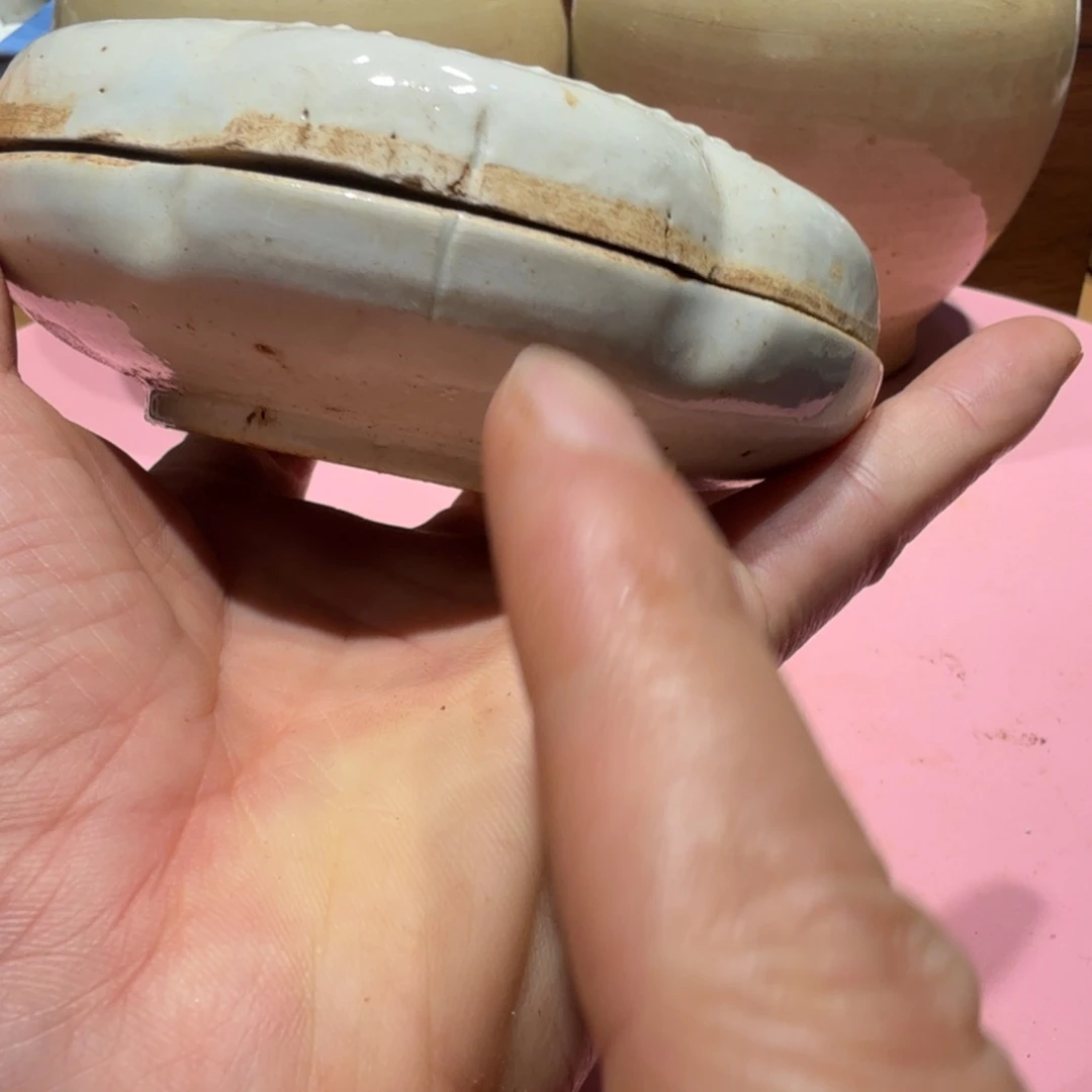 清***白陶其他漂亮的小瓷瓶子